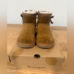 Koolaburra UGG Chestnut Suede Zip & Bow Ankle Booties